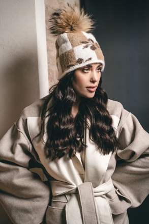 Дамска плетена шапка с естествен помпон Granadilla  JG5761, Камила