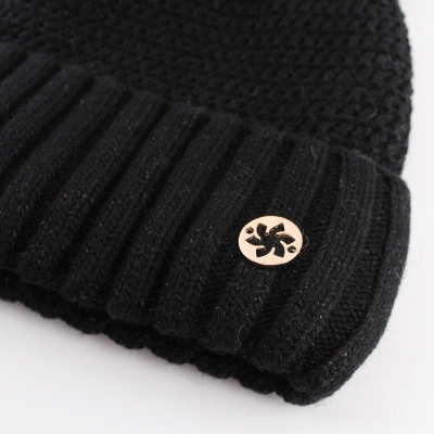 Women's knitted hat Granadilla JG5358, Black